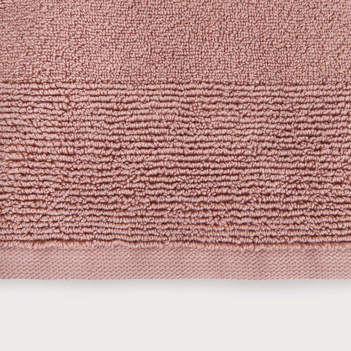 DESMA Pink Soft 600 GSM Towel 70x130 cm