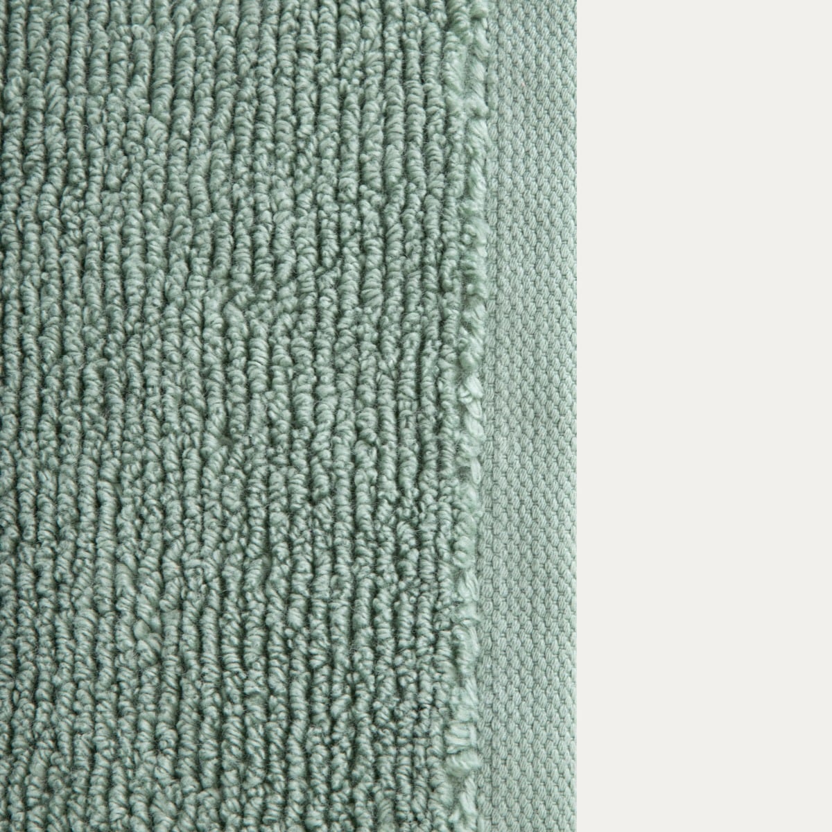 DESMA Pistachio Soft Cotton Towel 70x130 cm 600 GSM