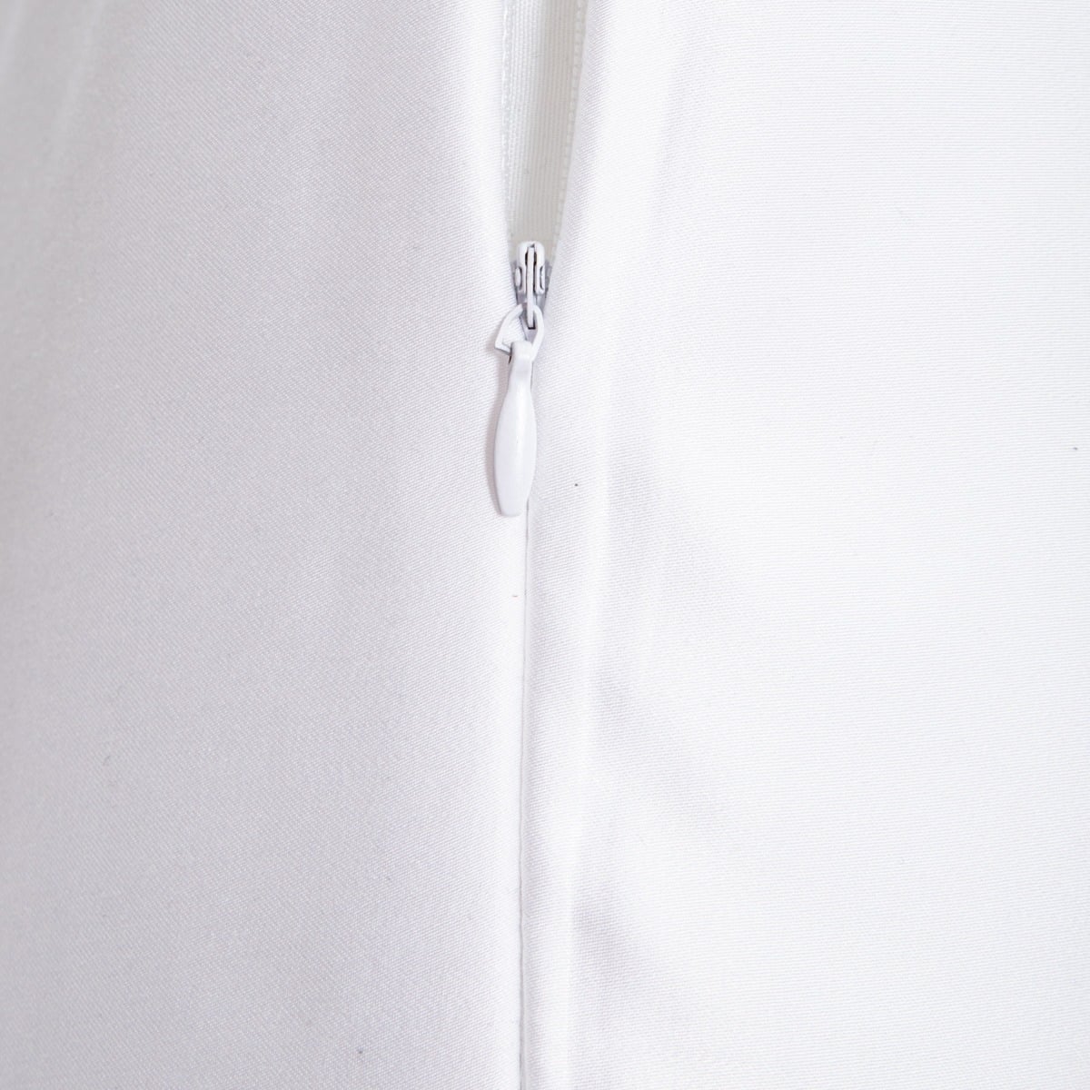 BAMSA Bamboo Satin Pillowcases Set of Two in White 50x60 cm