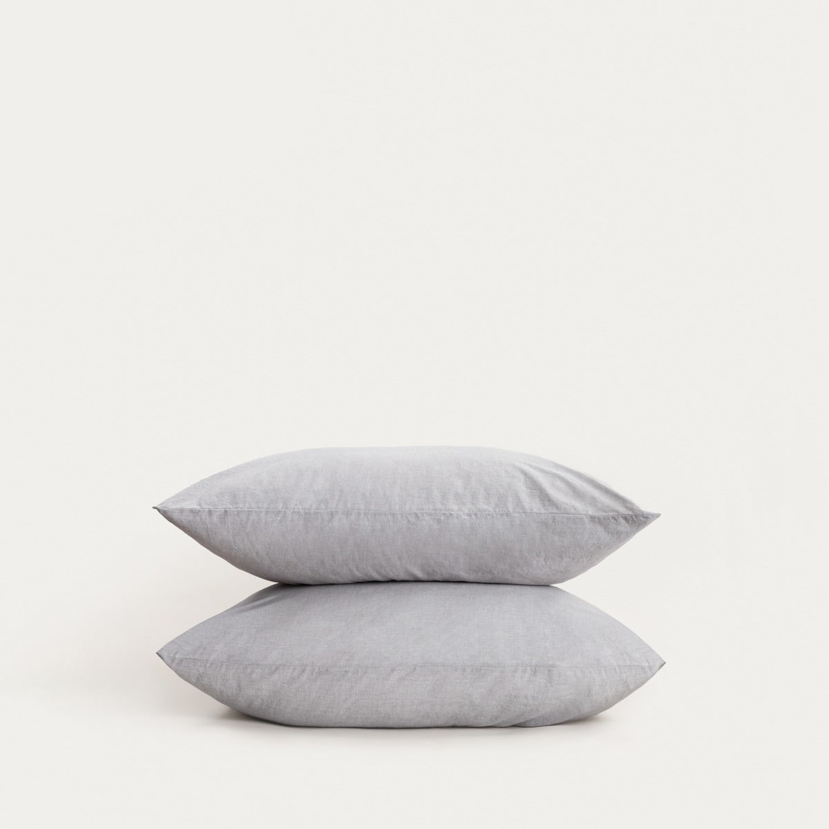 Set of Two GOSSY Cotton Pillowcases in Dyed Grey Threads 50x60 cm