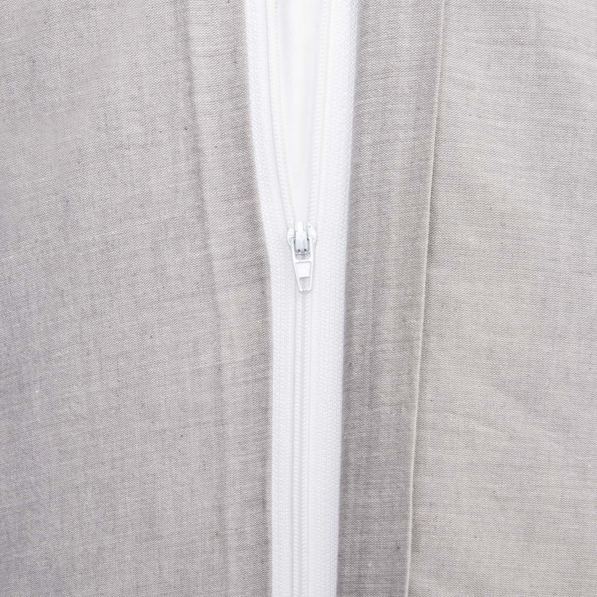 Set of Two GOSSY Cotton Pillowcases in Dyed Grey Threads 50x60 cm