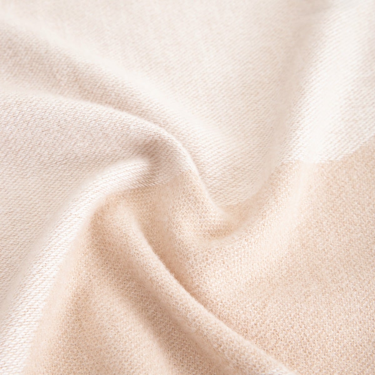 KALOR Beige Jacquard Pattern Blanket with Fringe 135x200cm