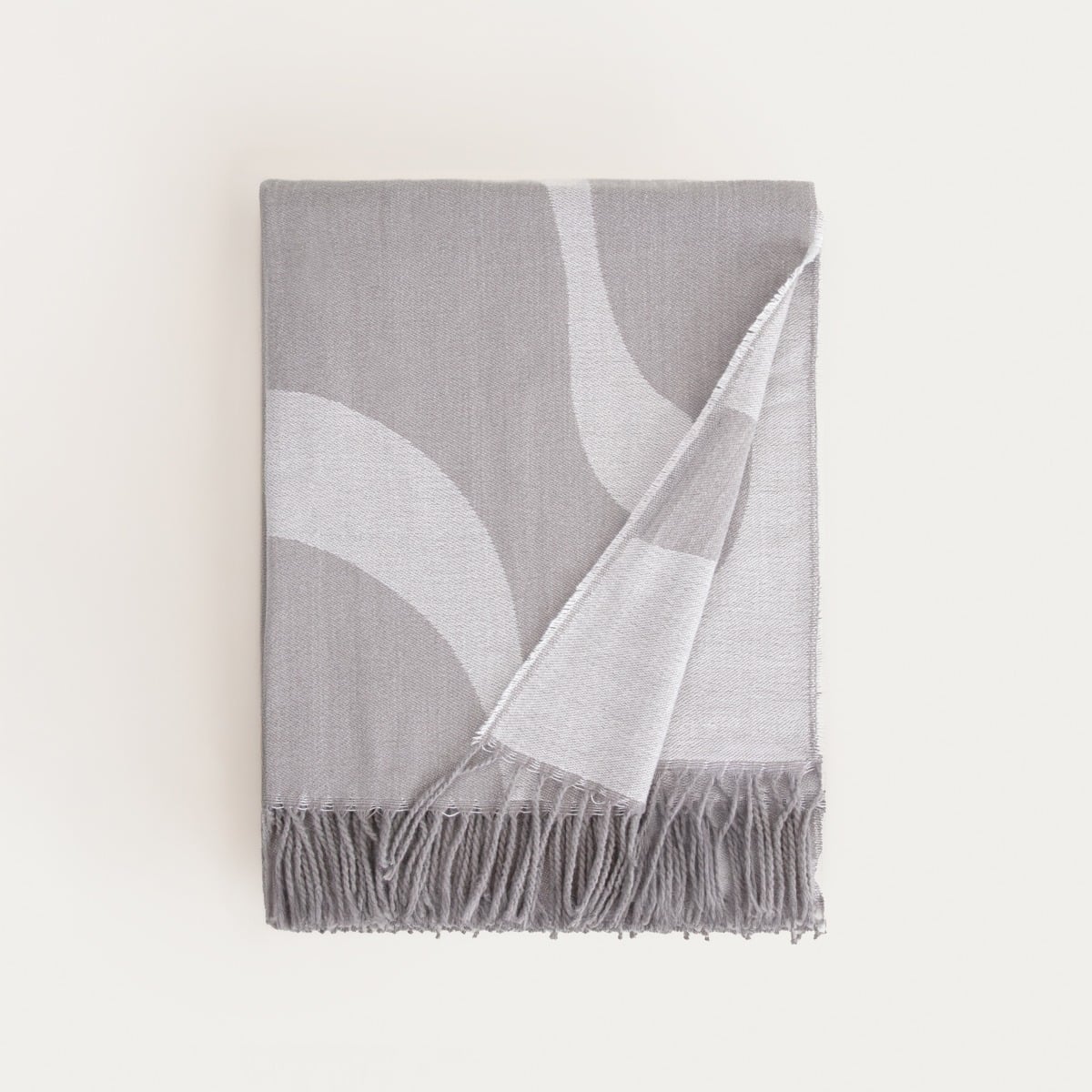 KALOR Grey Jacquard Blanket with Fringe 135x200cm