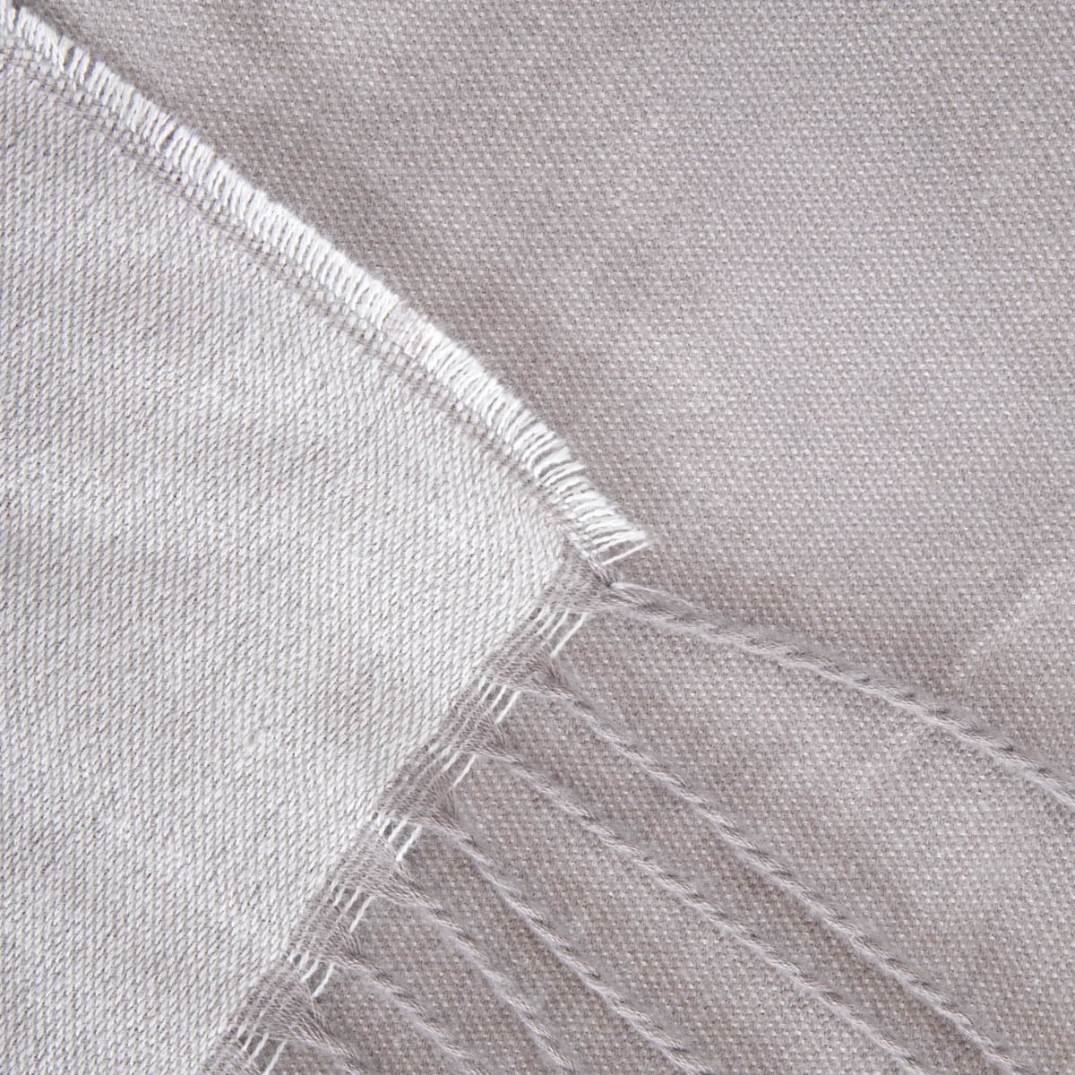 KALOR Grey Jacquard Blanket with Fringe 135x200cm
