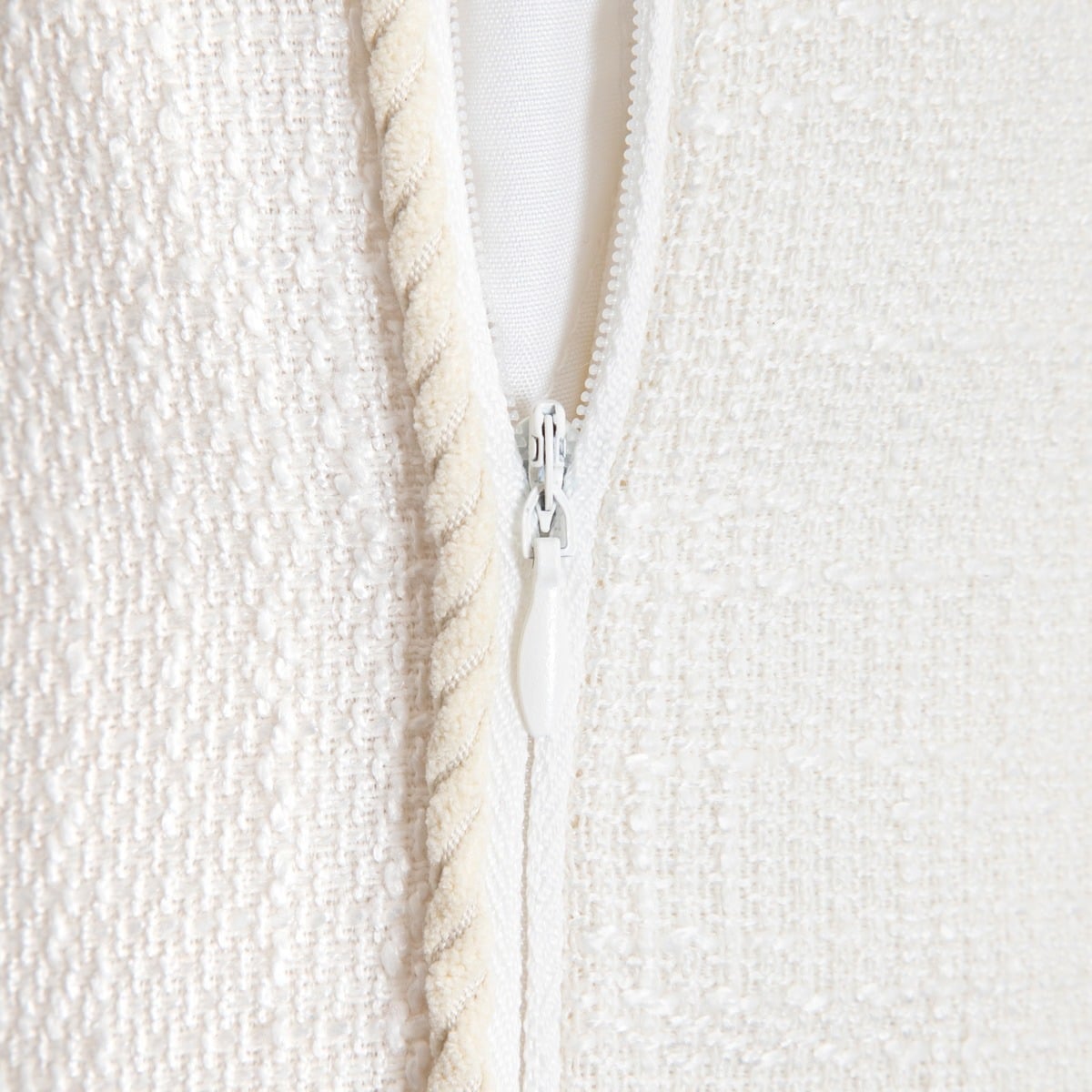 PREM Pillowcase with Embroidered Shell and Corduroy Trim 45x45cm