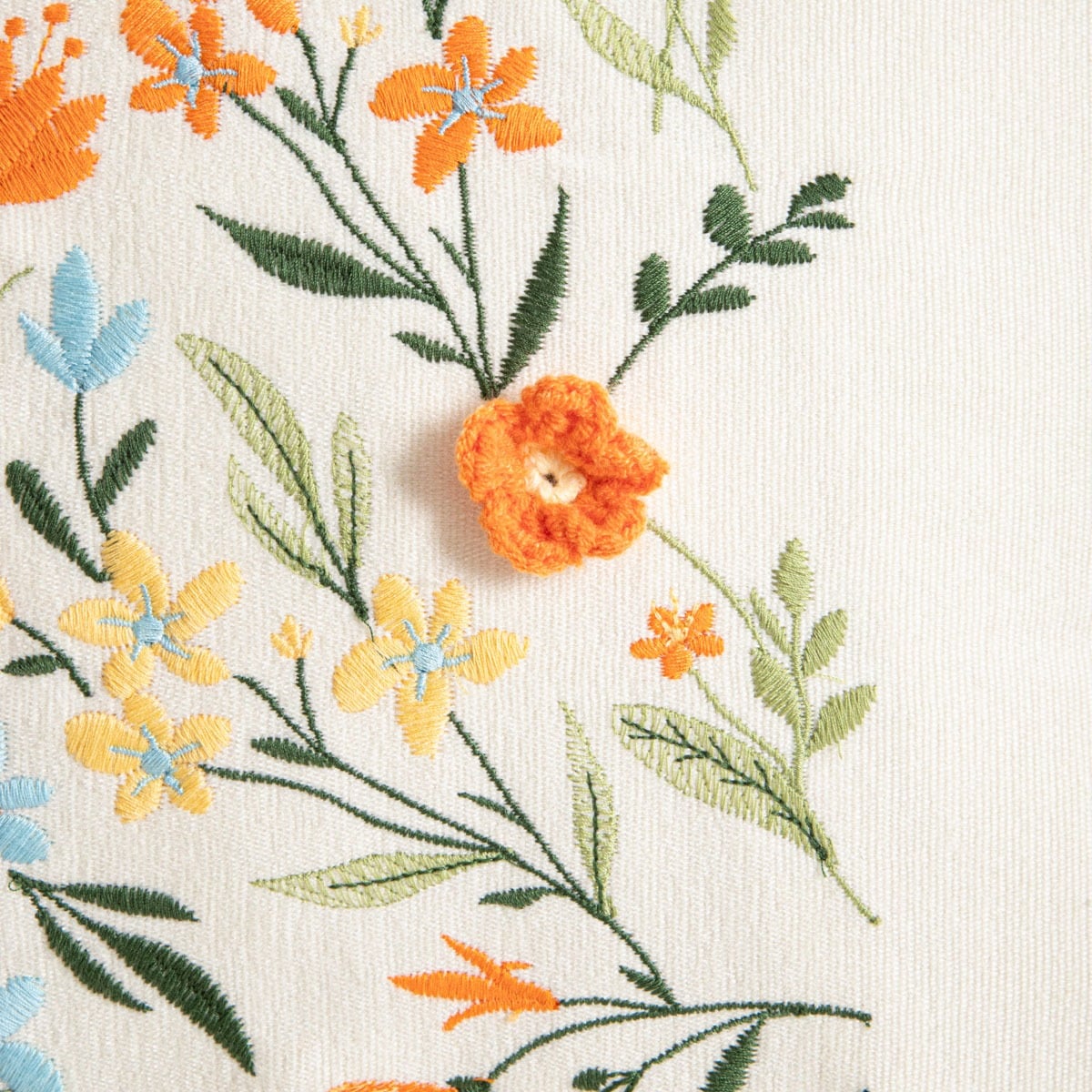 LAVIT Pillowcase with Embroidered Flowers 45x45cm