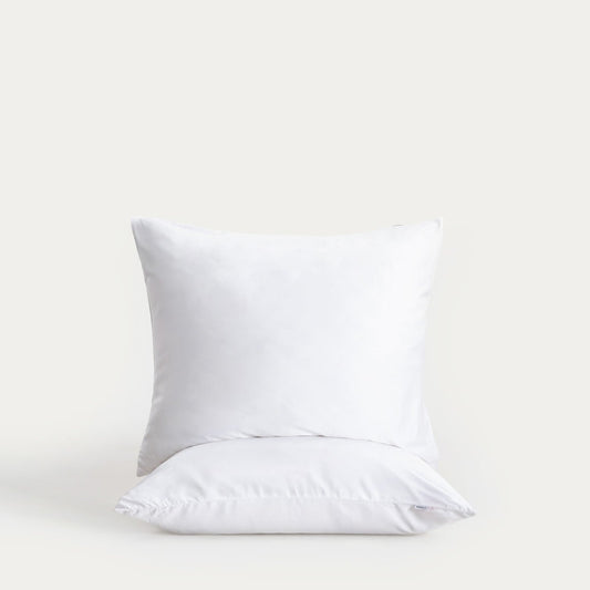 Set of Two MAISY White Microfibre Pillowcases 50x60 cm