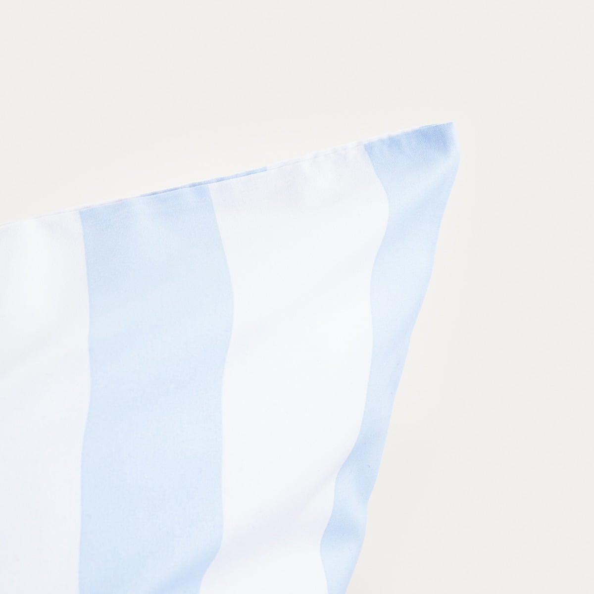 RAYAS Microfibre Bedding Set in White and Blue Stripes King Size