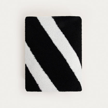 Koc Kobe Thick Jacquard Black and White Striped Blanket 130x170cm