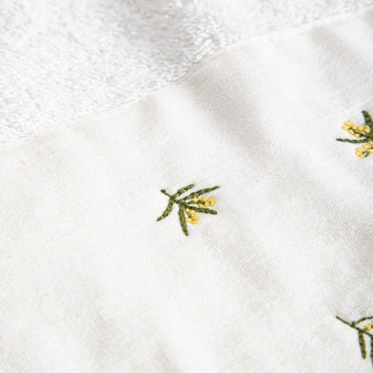 YORK Towel with Decorative Embroidery 50x90 cm