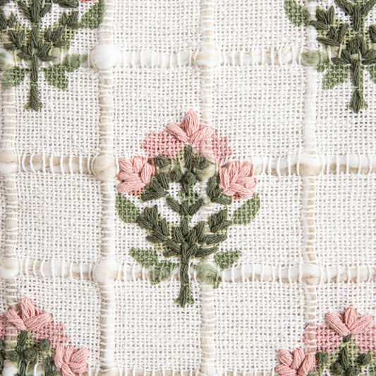 Poszewka INDIRA cotton kwiatowym haftem 45x45cm