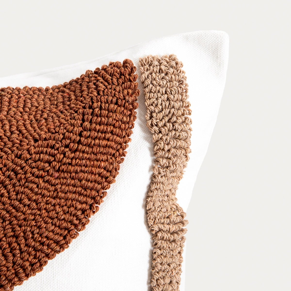 Poszewka NAYLA Tufted Geometric Cushion Cover 45x45cm