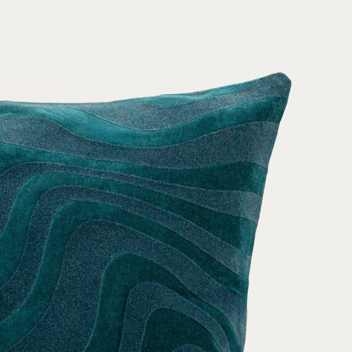 DARIKA Velvet Cushion Cover Green 45x45cm Structured Pattern