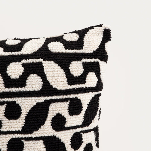 VIKAS Black and White Loop Knitted Pillowcase 45x45cm