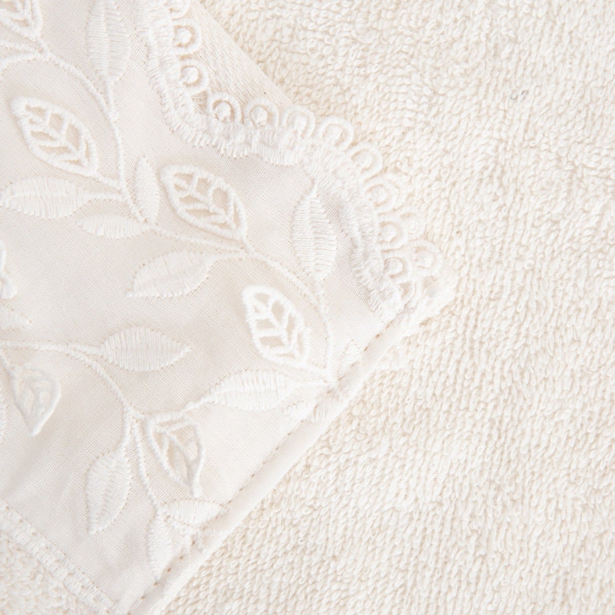 RAVELLO Decorative Embroidered Cotton Towel 70x130 cm