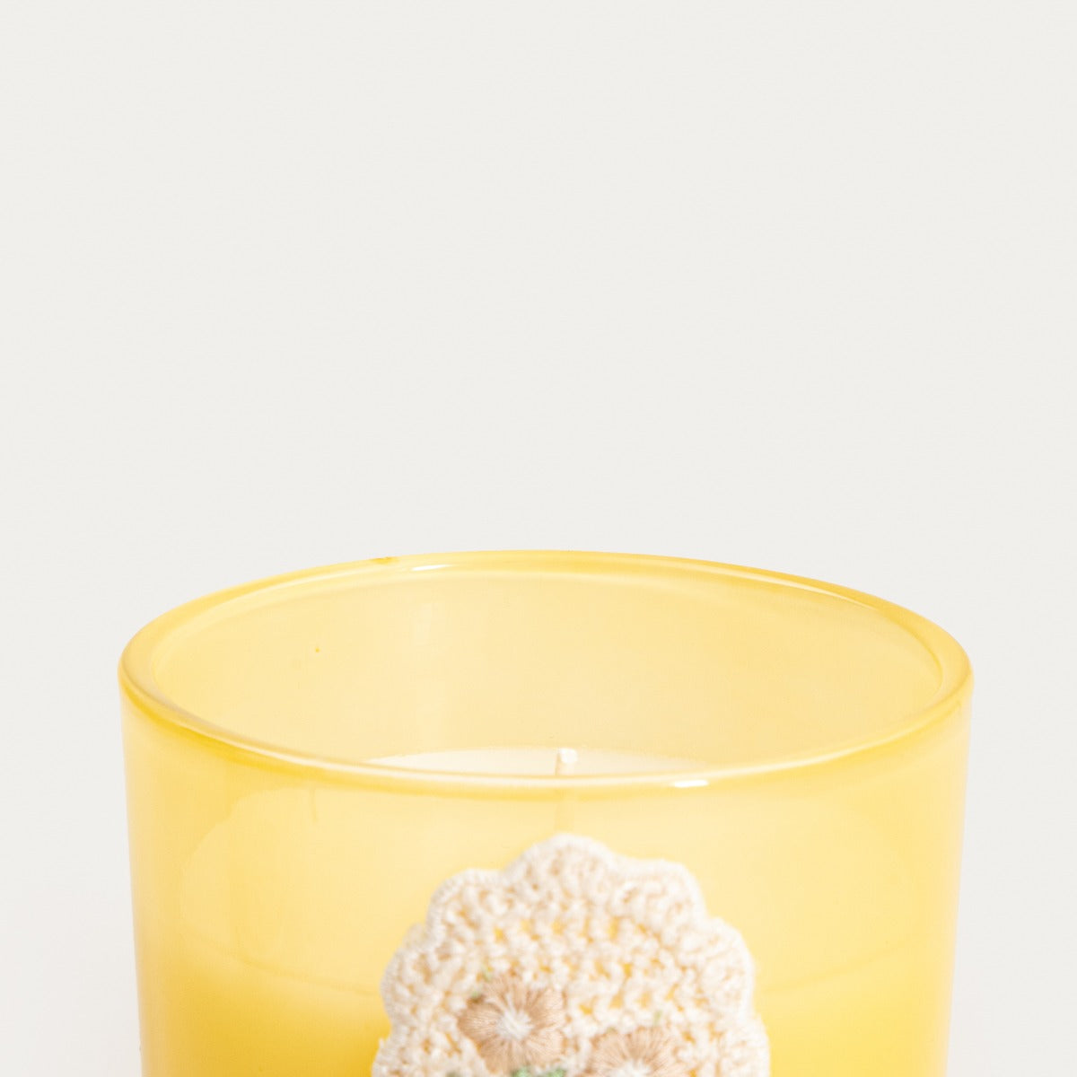 CROHET Spring Garden Scented Candle 300g