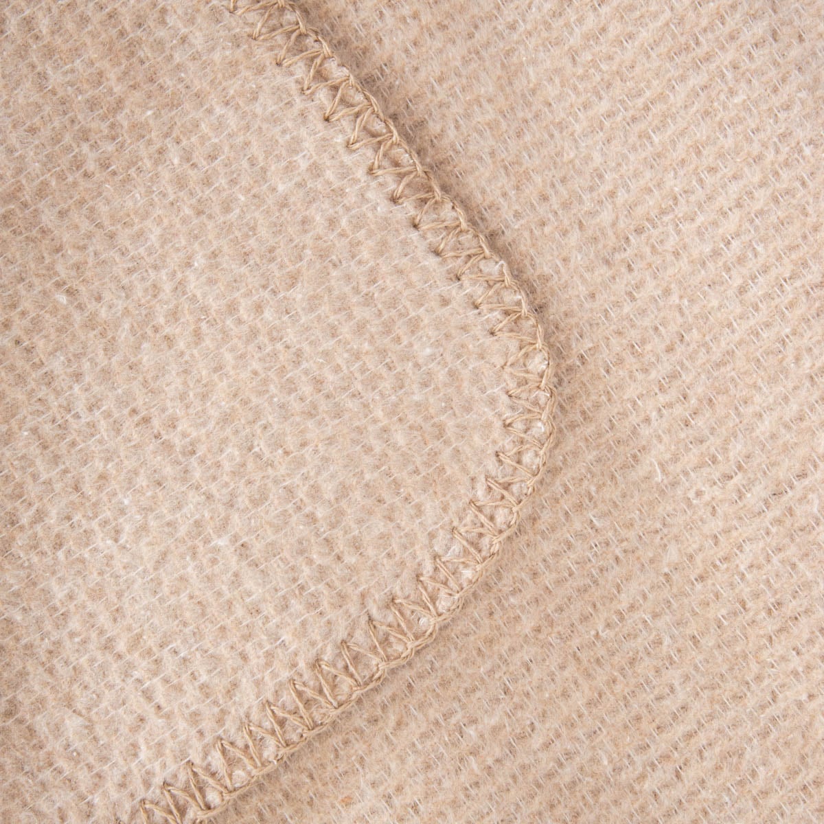 MALLOW Thick Beige Blanket with Decorative Texture 150x200cm