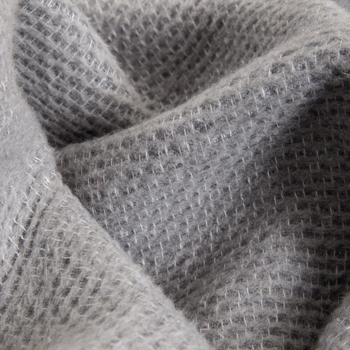 Koc MALLOW Thick Gray Blanket with Decorative Texture 150x200cm