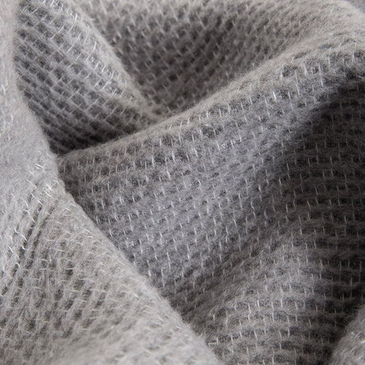 Koc MALLOW Thick Gray Blanket with Decorative Texture 150x200cm