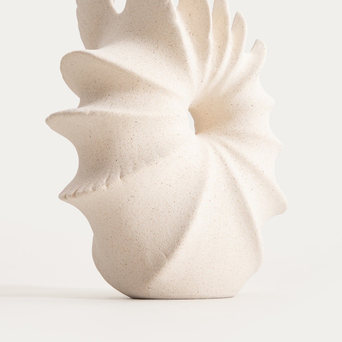 Dekoracja standing ABLIS Irregular Shape Standing Decoration 14.3x10.3x21.5 cm
