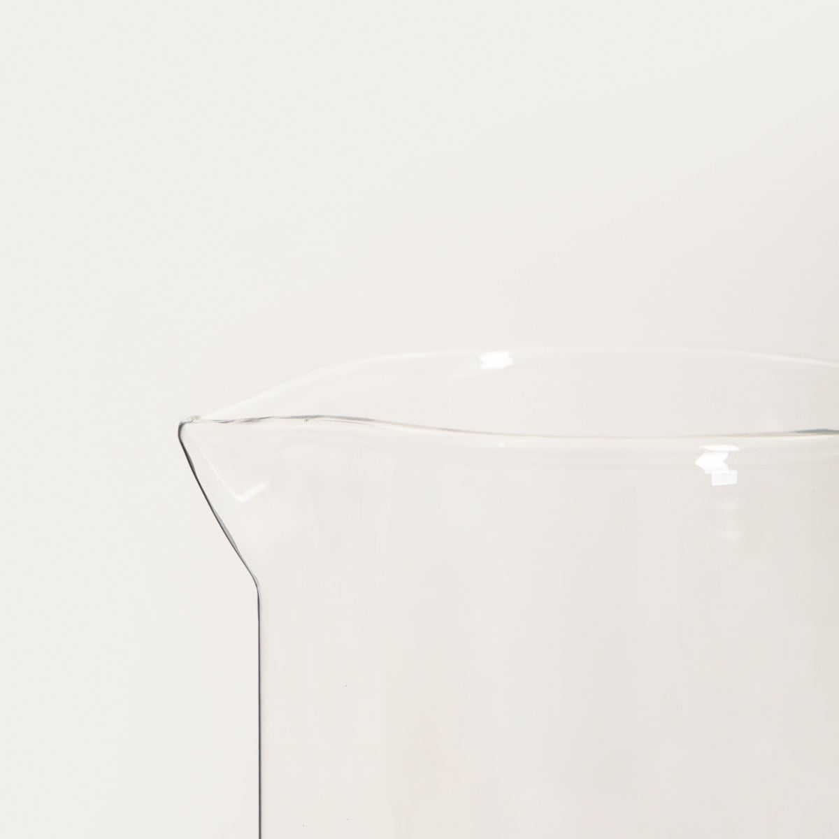 FLUFF Pitcher with Inflatable Handle | 2.7L Borosilicate Glass Jug