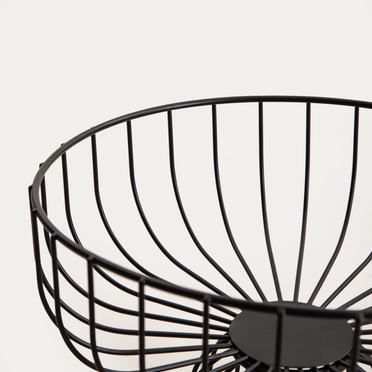 WARDON Low Leg Basket - 30x20x20 cm Black Metal Storage