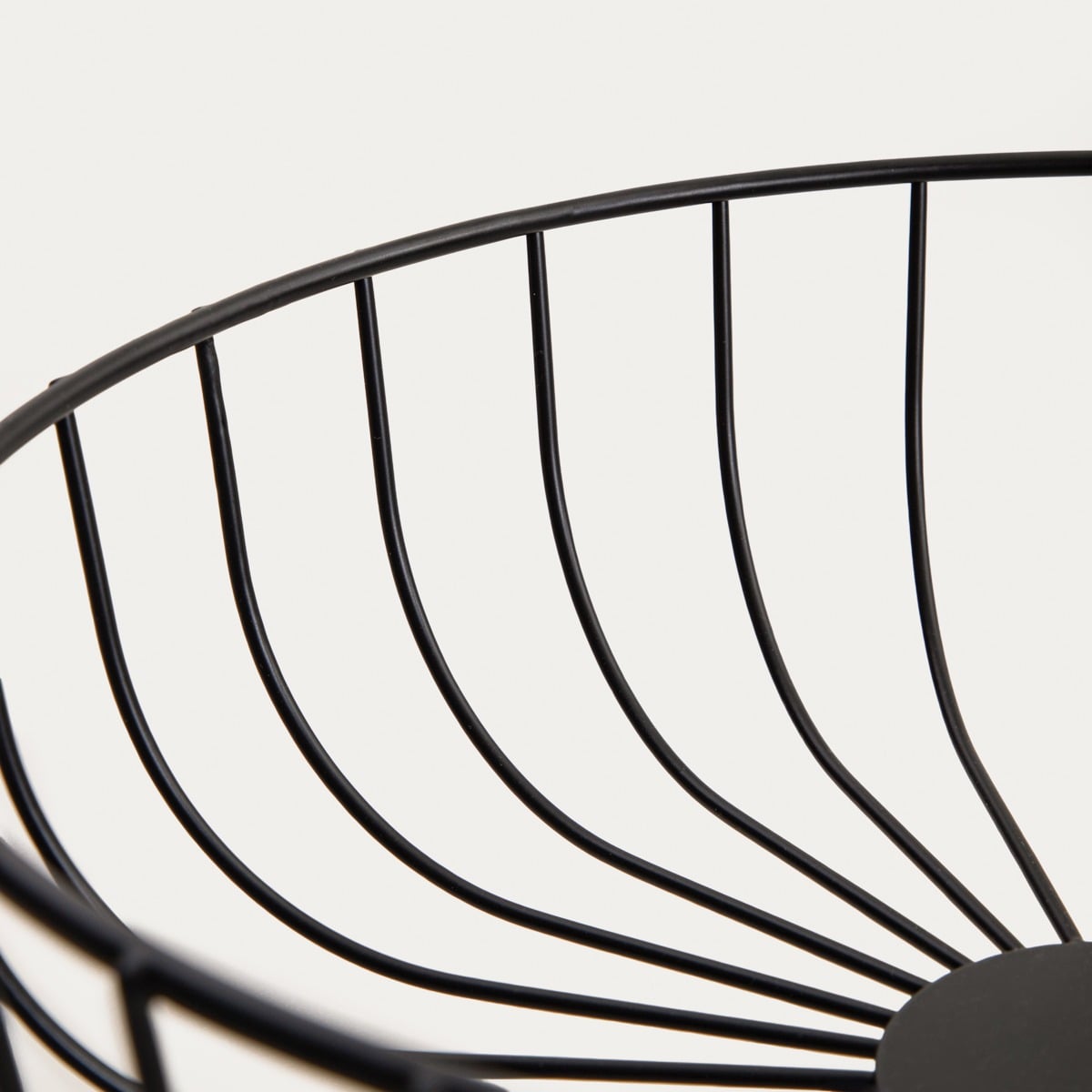 WARDON Elevated Kitchen Basket on Legs 30x28 cm