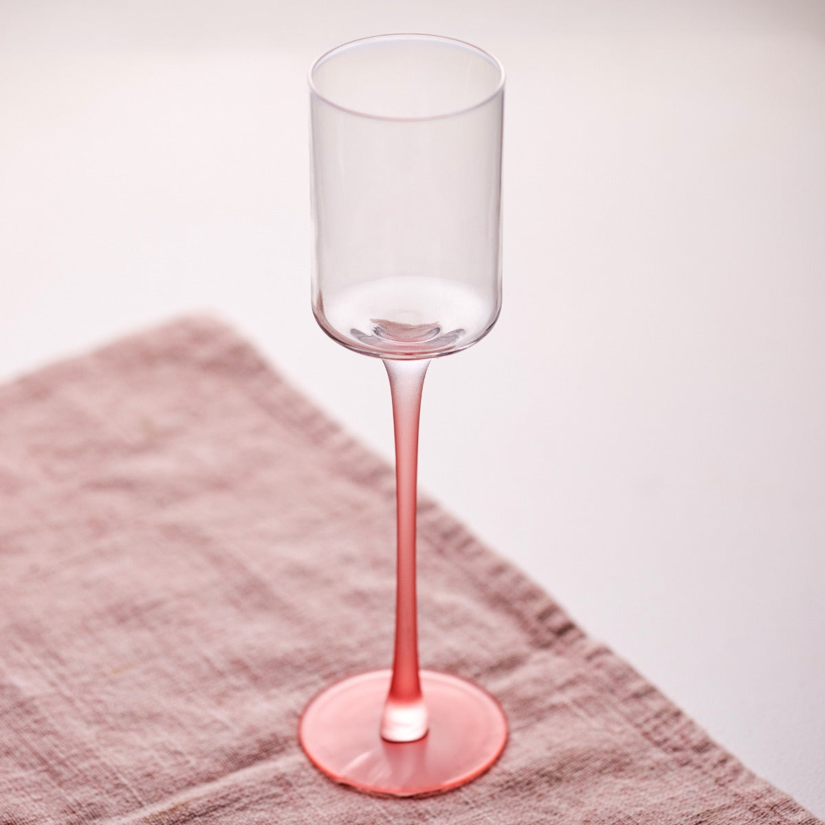 PLANE Glass with Pink Stem 0.1L