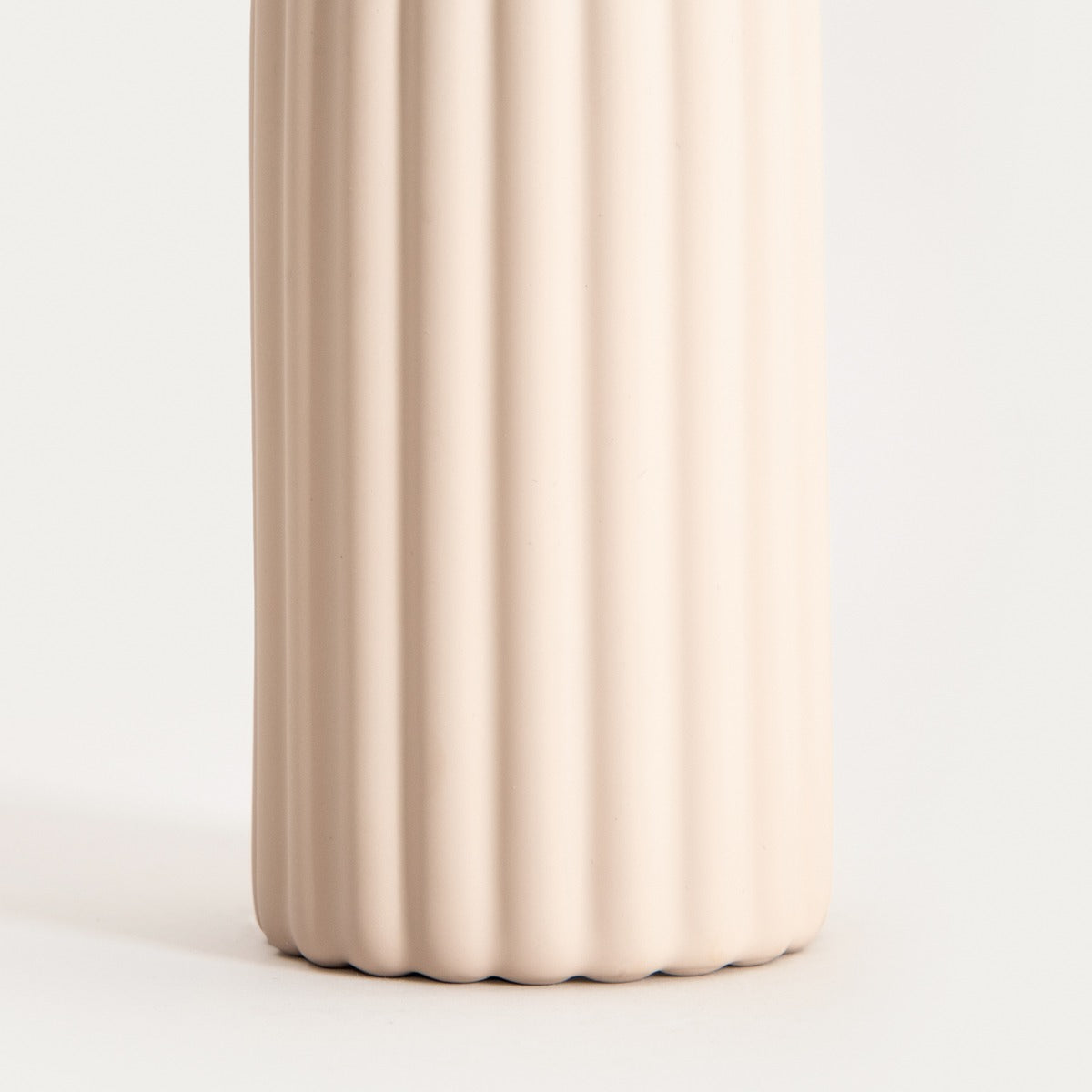 SOLVANI Beige Soap Dispenser - 9x7x18cm Stoneware