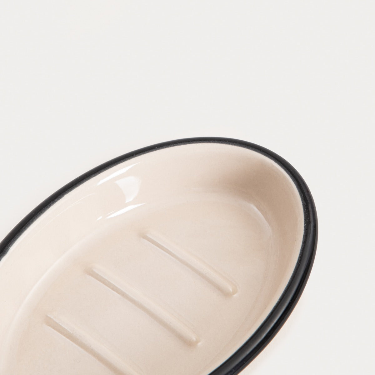 CHLOE Ceramic Soap Dish with Drainage Grooves