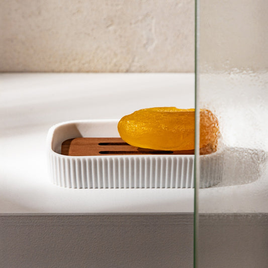 ARWYN Soap Dish with Acacia Element