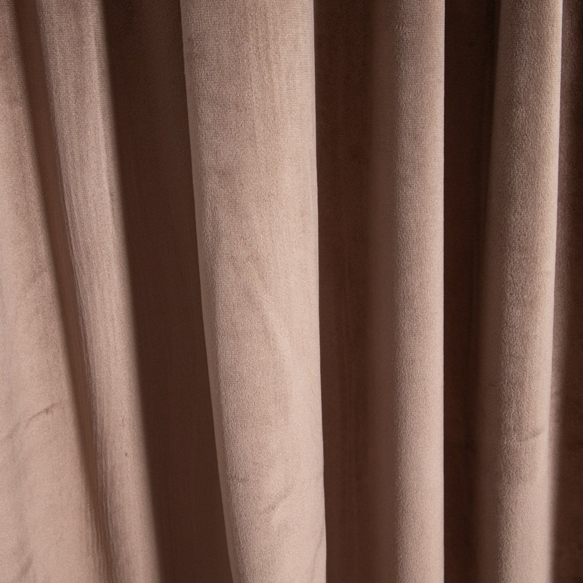 Set of 2 pieces Set of 2 Cappuccino Welvester Blackout Curtains 140x250 cm