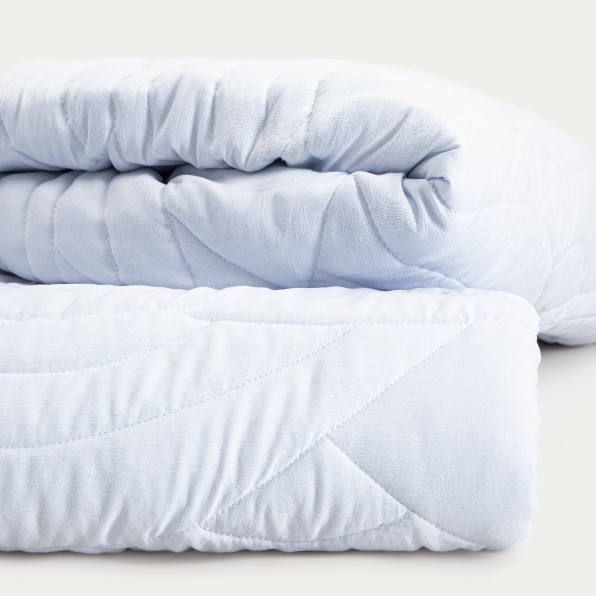 MAREY Blue Quilted Wave Bedspread 200x220 cm