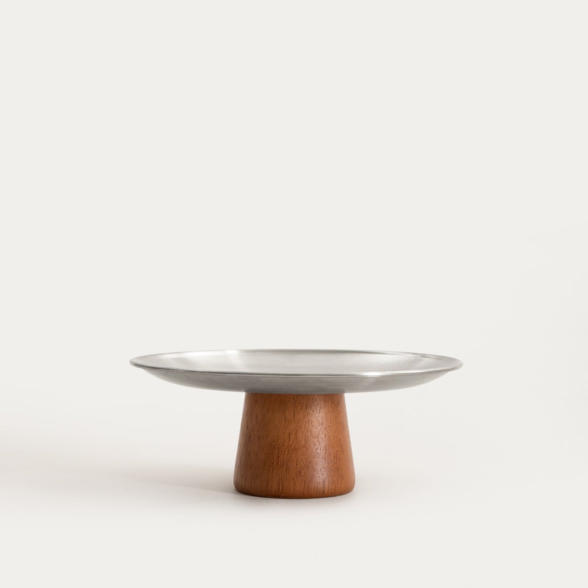 EDMORE Stainless Steel Platter with Wooden Leg 23x23x9 cm