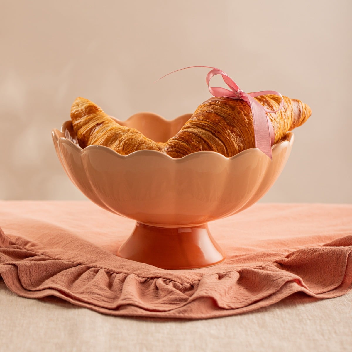 Flower-Shaped Serving Platter BRISA 21x12 cm