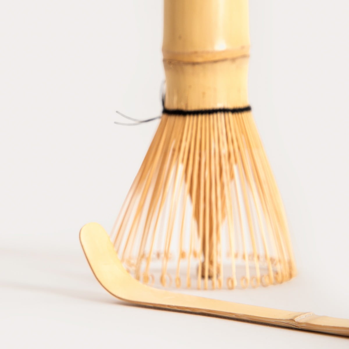 SATORRI Matcha Tea Set with Bamboo Broom and Measuring Cup