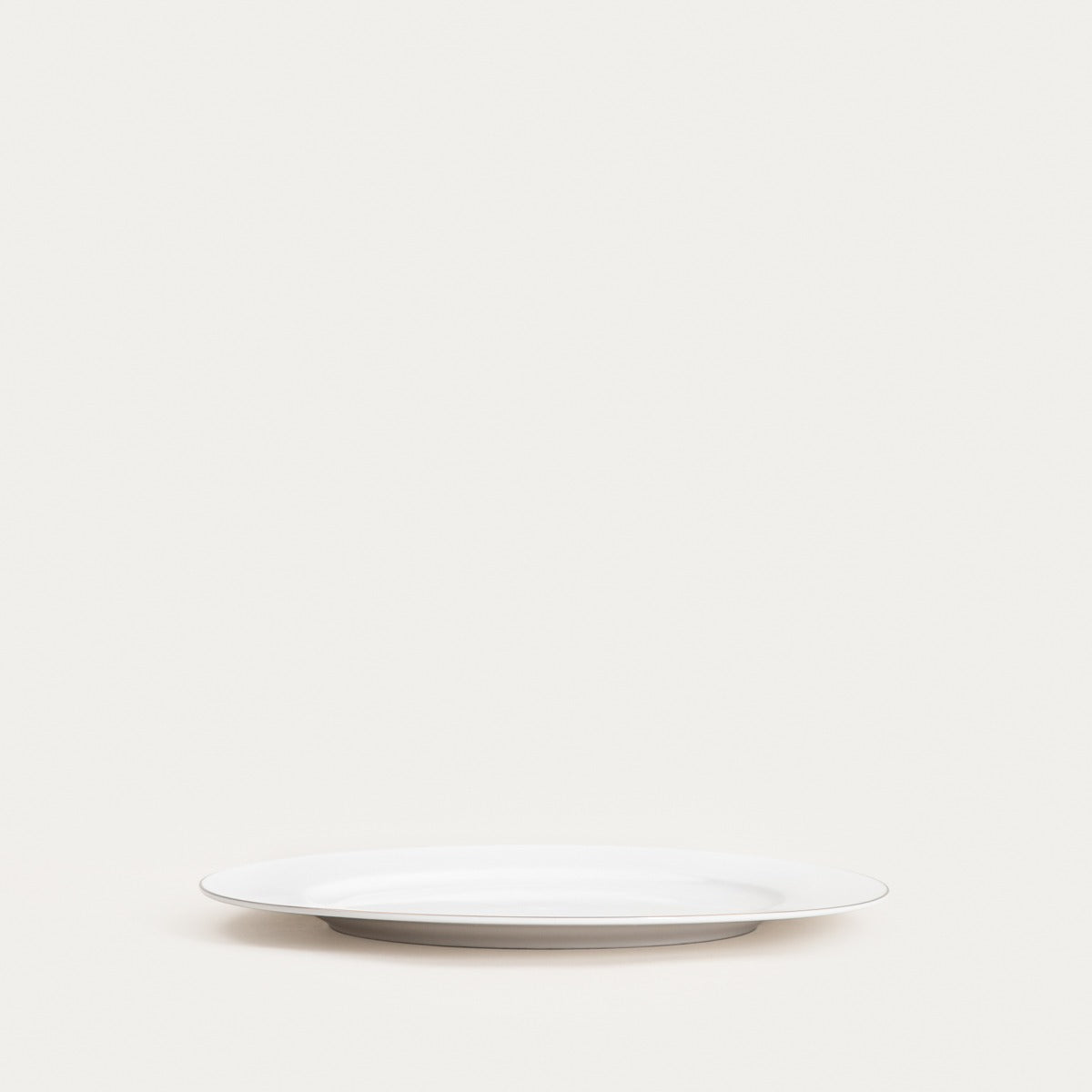 AUROO Dinner Plate with Golden Rim 26 cm