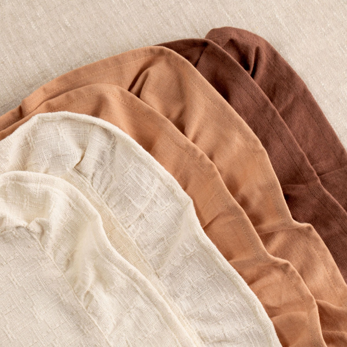 KALLIOPE Beige Table Mats with Decorative Frill, Set of 2