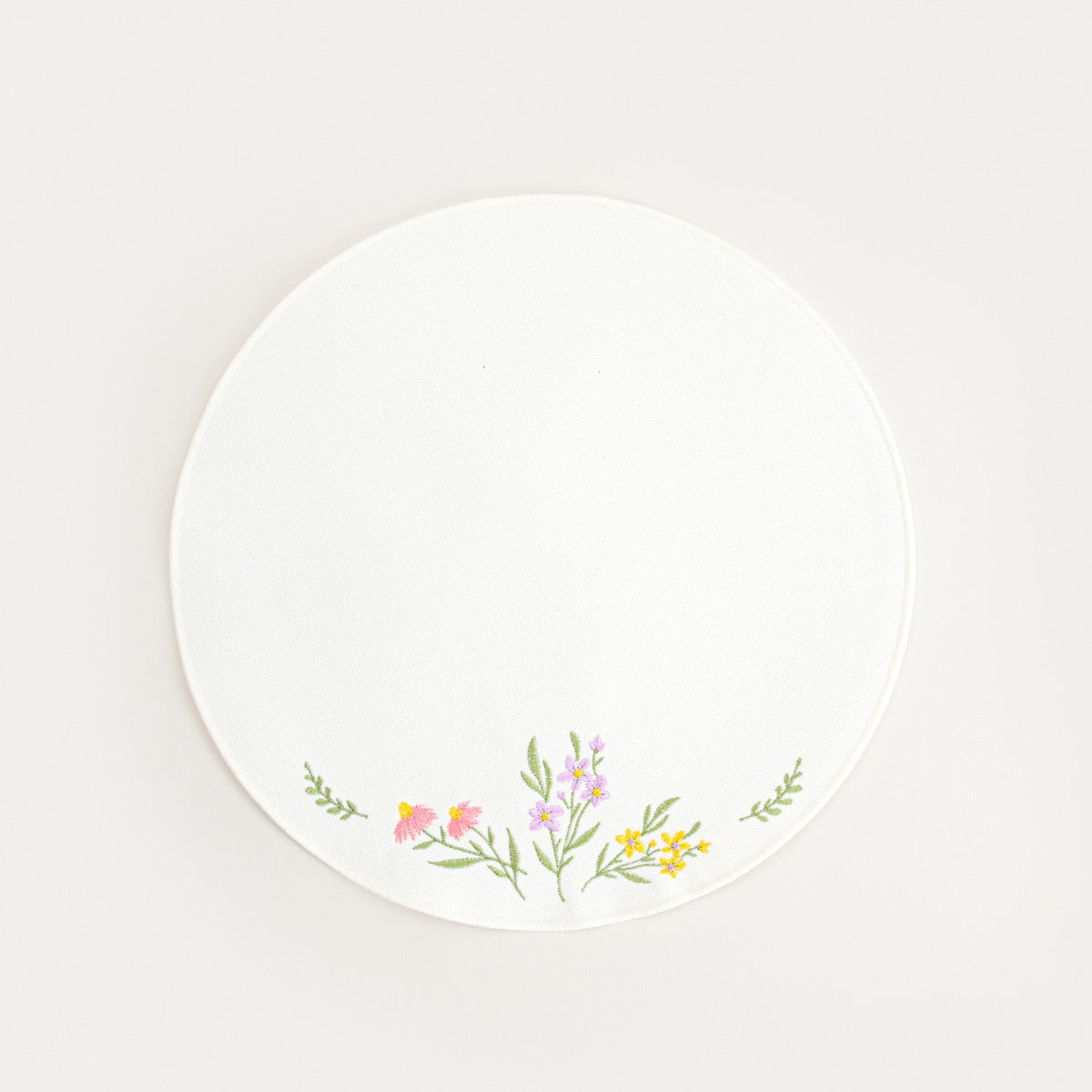 TAISA Ecru Table Mats with Decorative Floral Embroidery, Set of 2, 38cm