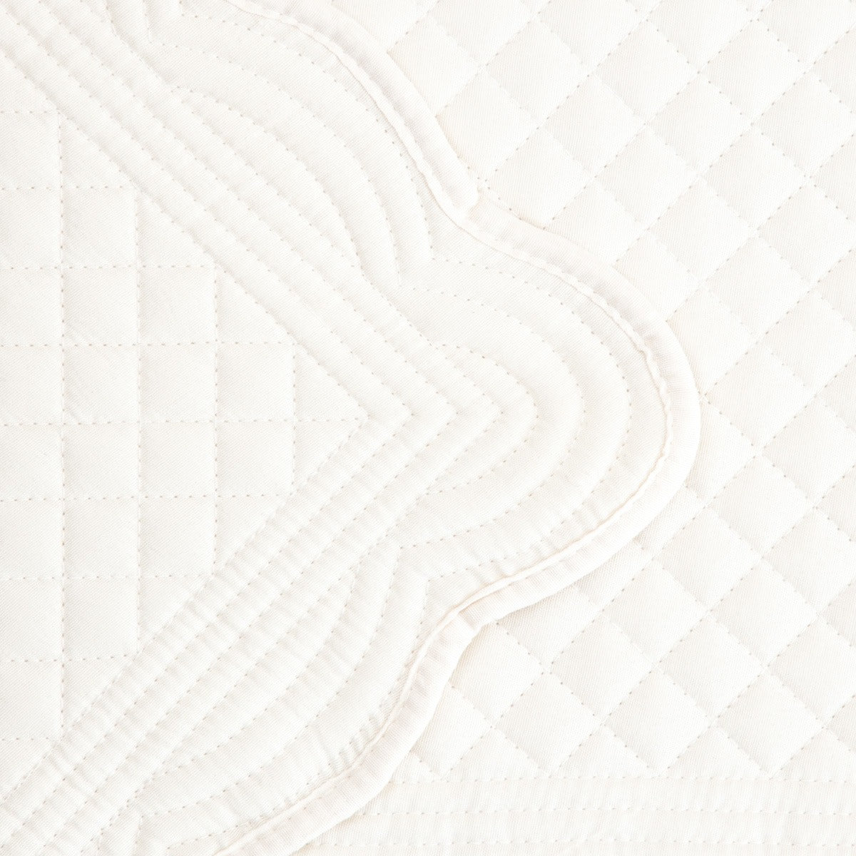 VELA Ecru Quilted Rectangular Table Mats Set of 2 - 30x45 cm