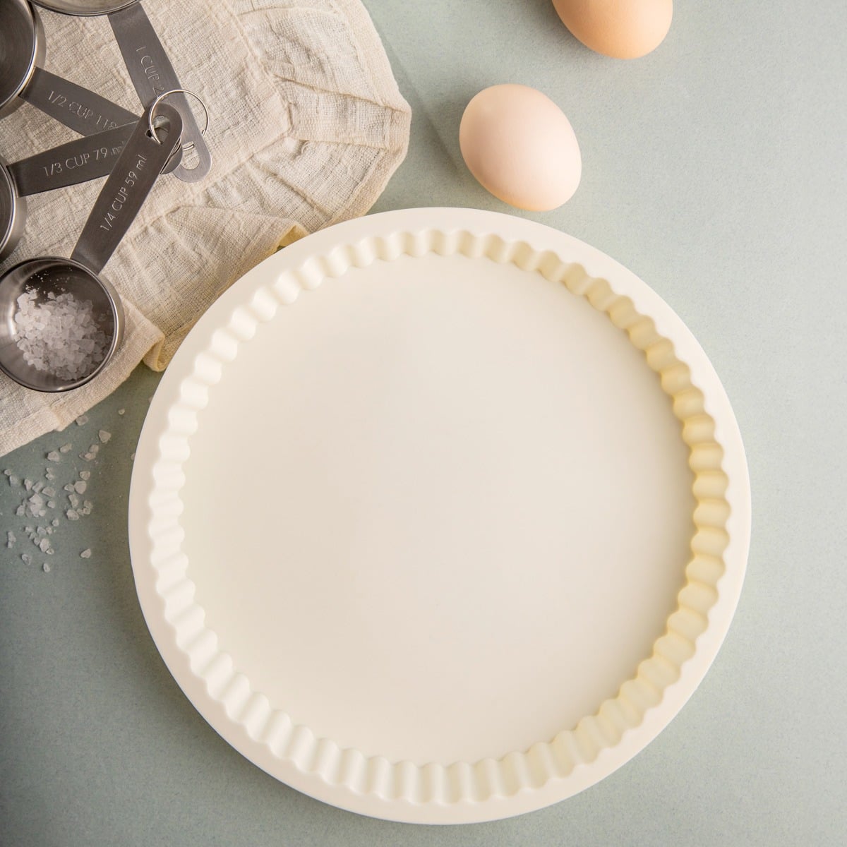 MOLLIS Silicone Cream Tart Tin 26 cm