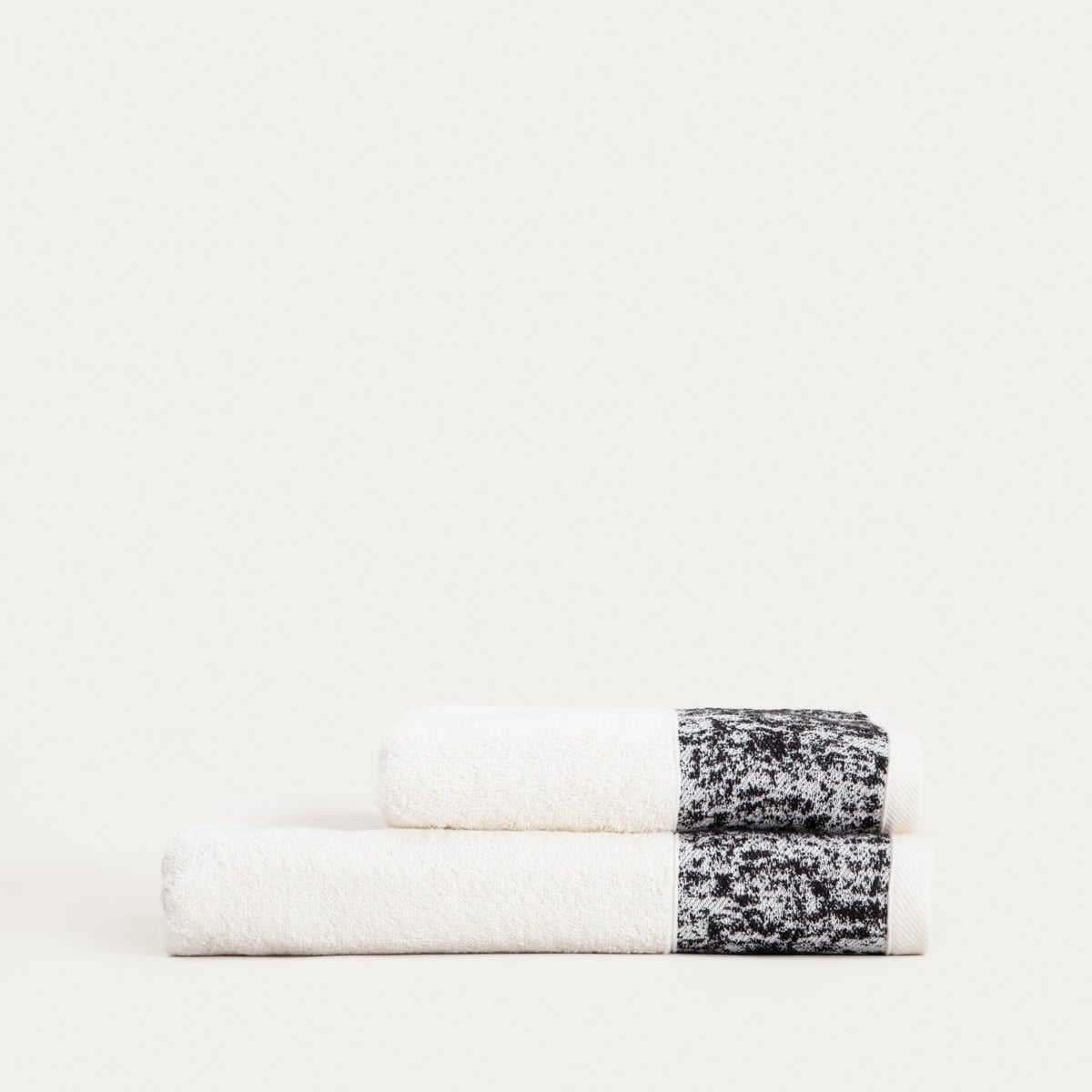 VIOLA Black and White Cotton Towel 50x90 cm