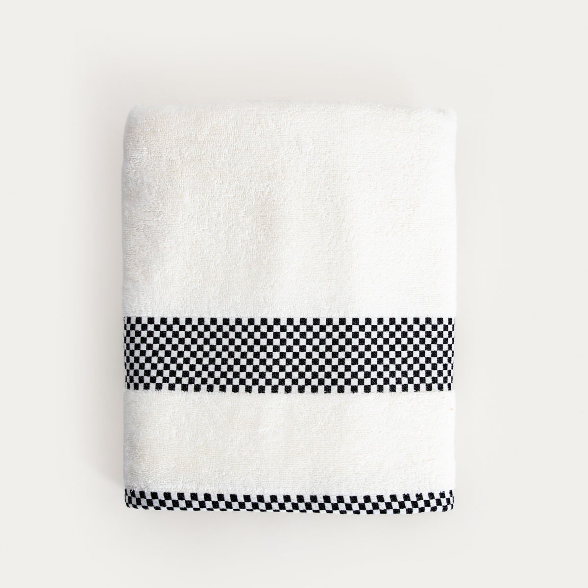 Towel TIVA Bath Towel with Black Check Pattern 70x130 cm
