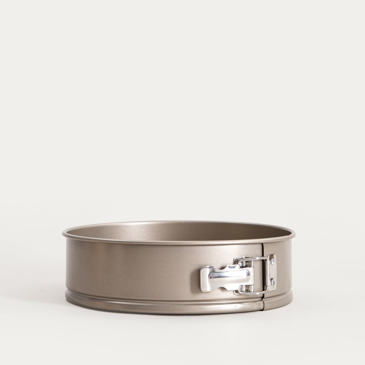 FEBE Round Gold Baking Mould 24 cm