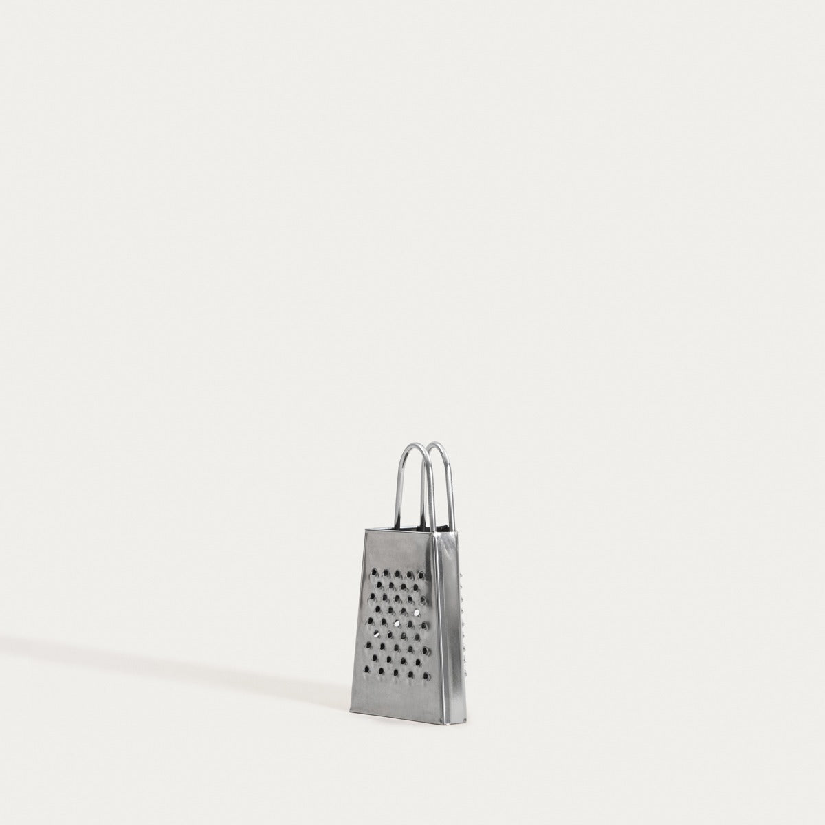 ONTARIO Silver Kitchen Grater with Handle - Stainless Steel