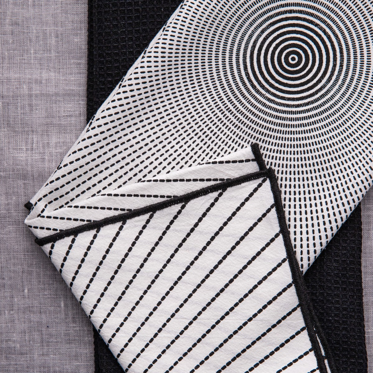 Set of 2 SALADO Cotton Kitchen Towels with Black Pattern 45x65cm