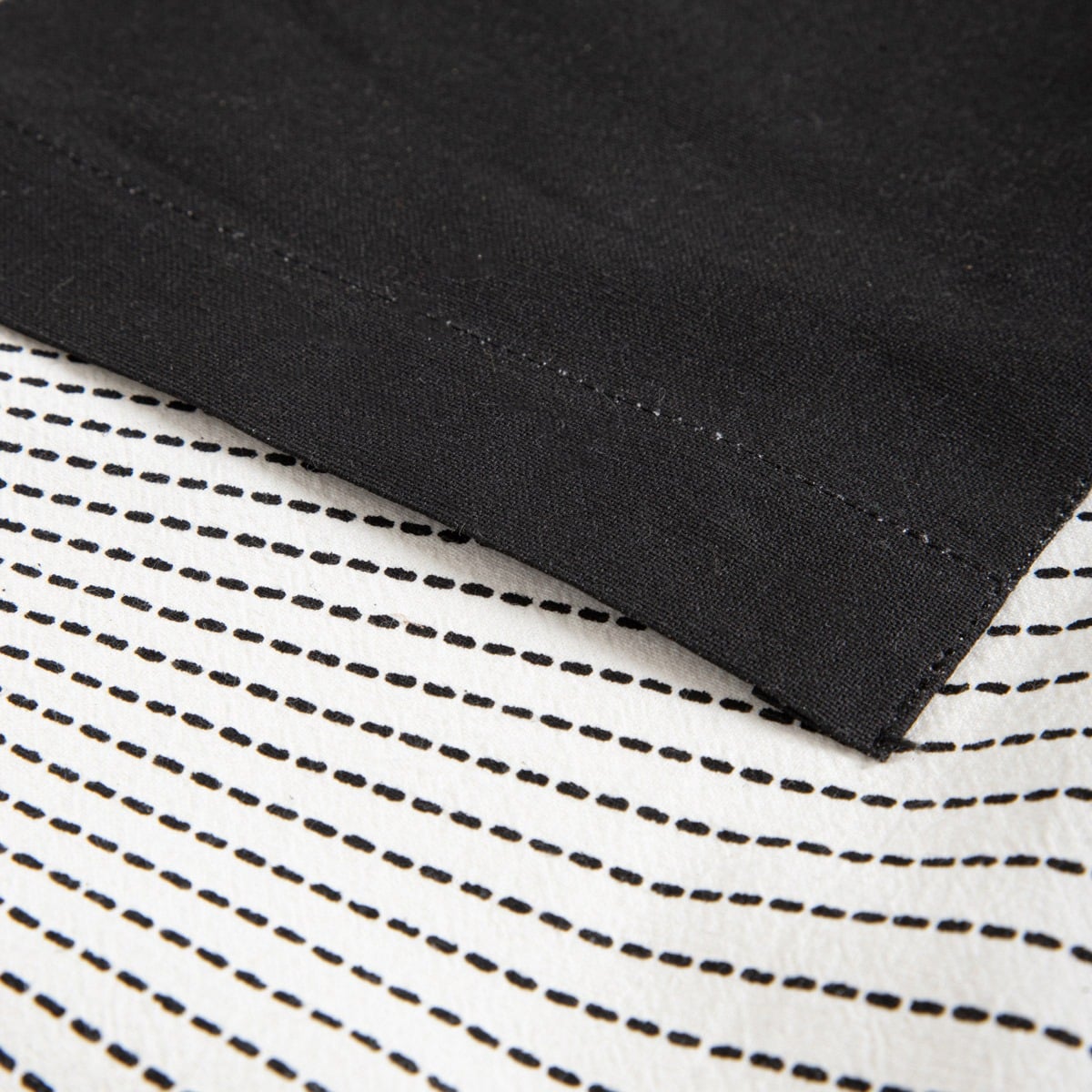 SALADO Cotton Apron with Black Pattern 60x80cm