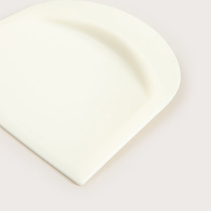 MOLLIS Dough Scraper Flexible Kitchen Tool 16x14x2cm