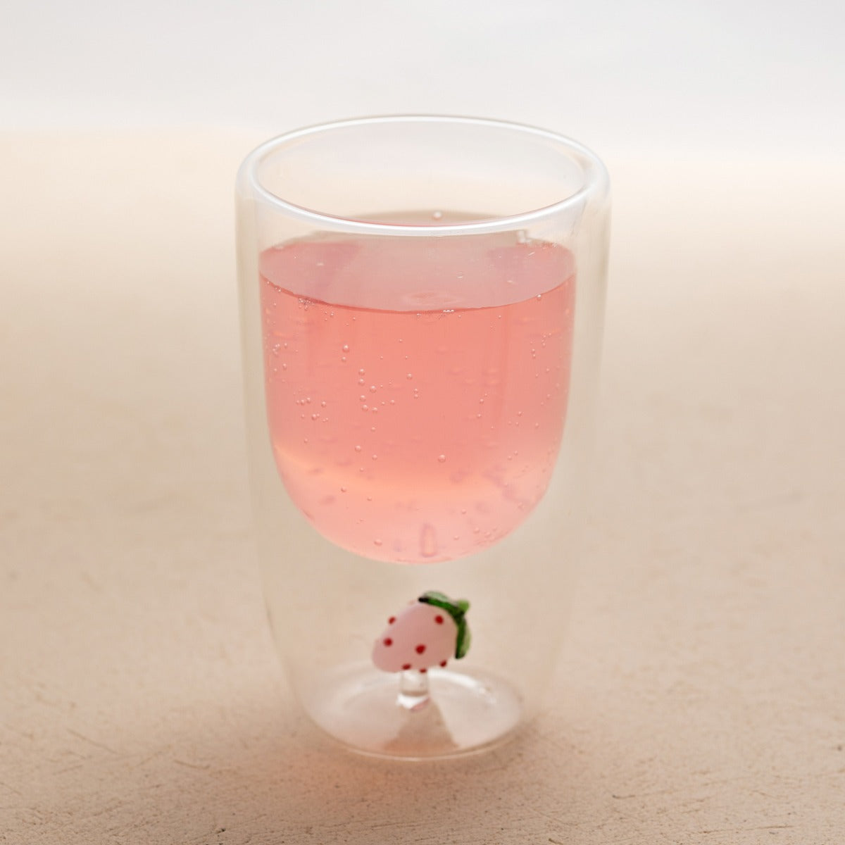 FRULA Double Wall Glass Mug with Strawberry Figurine 0.35L