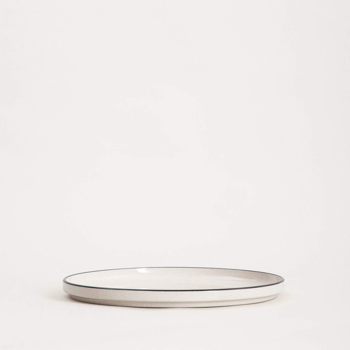 AZRA Dinner Plate with Black Rim 27.5 cm